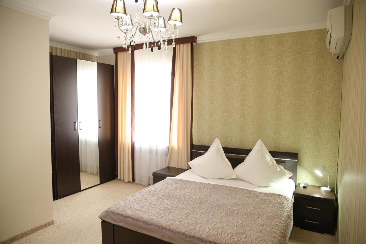 Sweet Home Hotel Atyrau Exterior photo