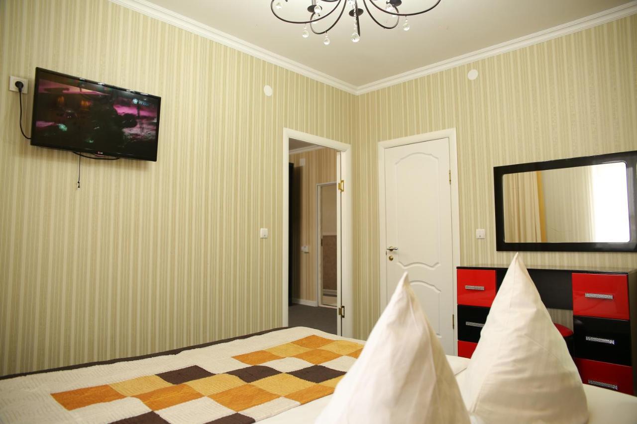 Sweet Home Hotel Atyrau Exterior photo